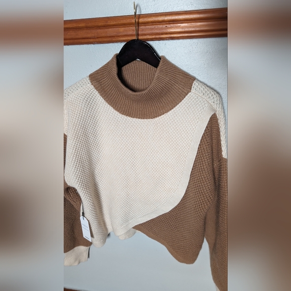 Sweater designer reversible design - Picture 2 of 8